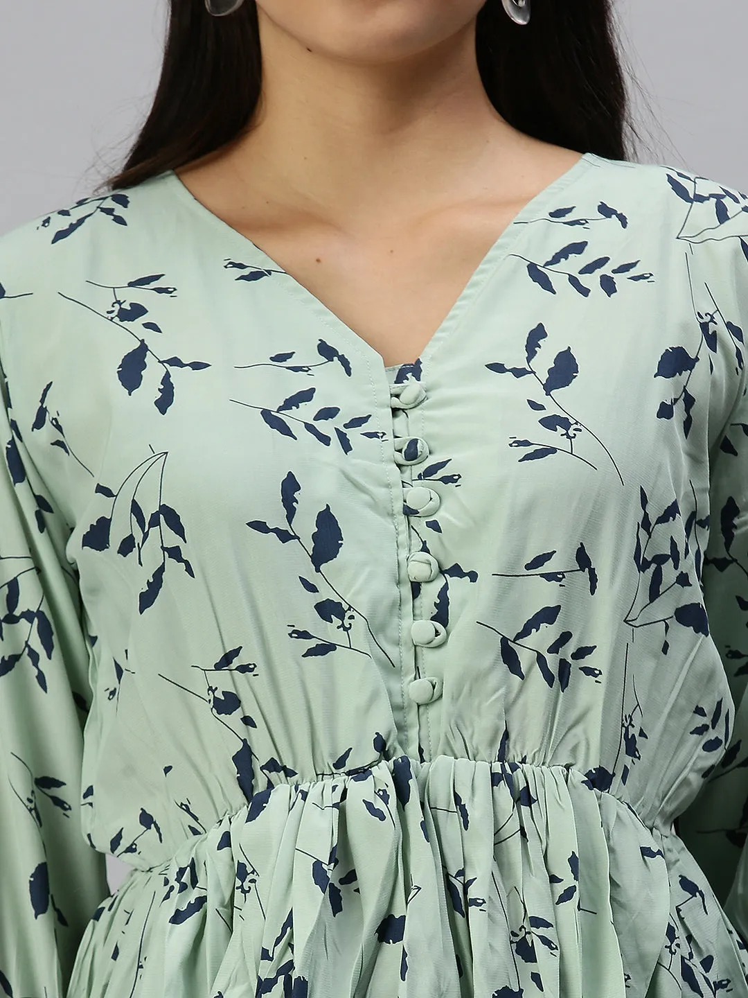 Women Green Floral Print Tropical Crepe Cinched Waist Top