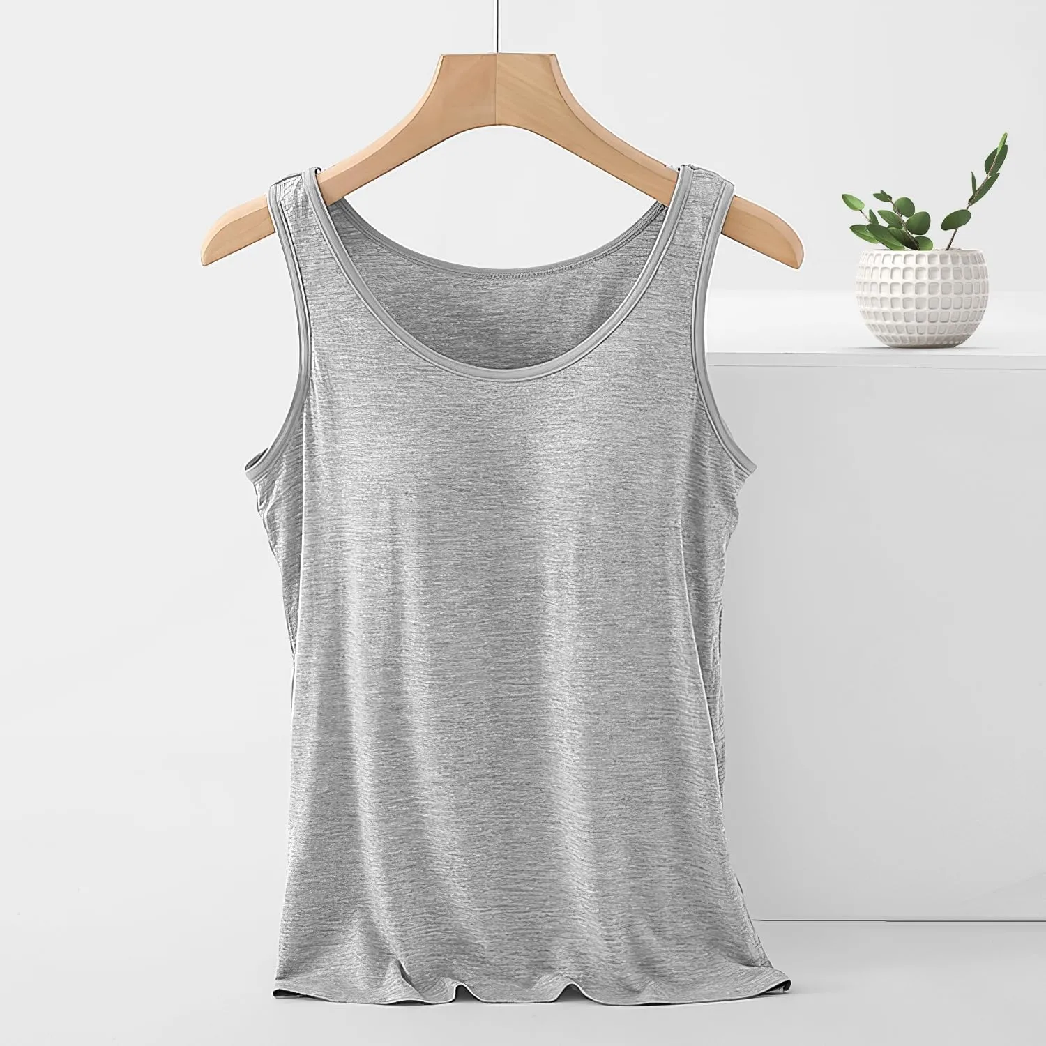 Women Summer Basic Camisole with Built in Bra, Sleeveless Round Neck Slim Fit Vest, Suitable for All Seasons and Any Occasion