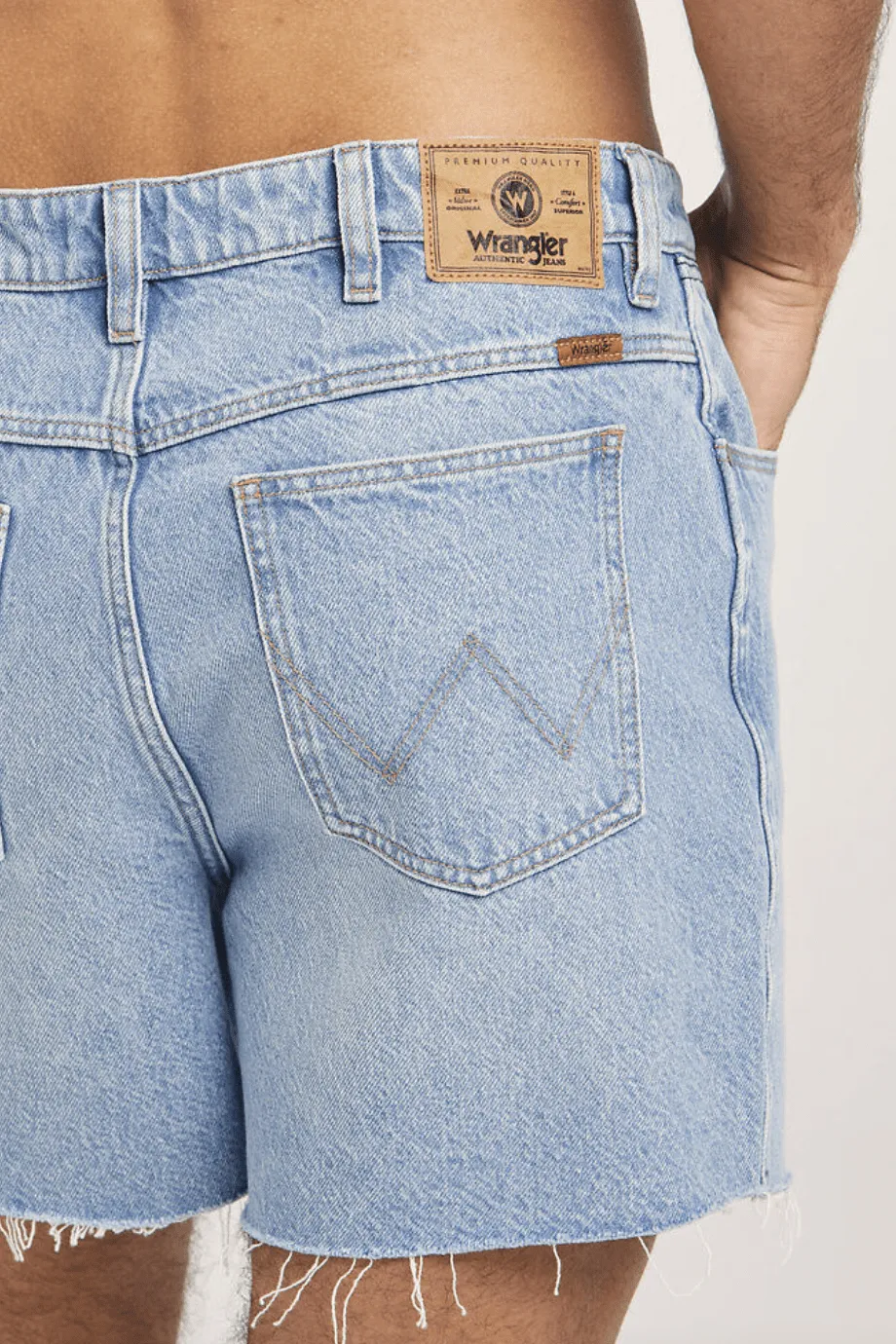 WRANGLER SLACKER RELAXED SHORT - ELECTRIC